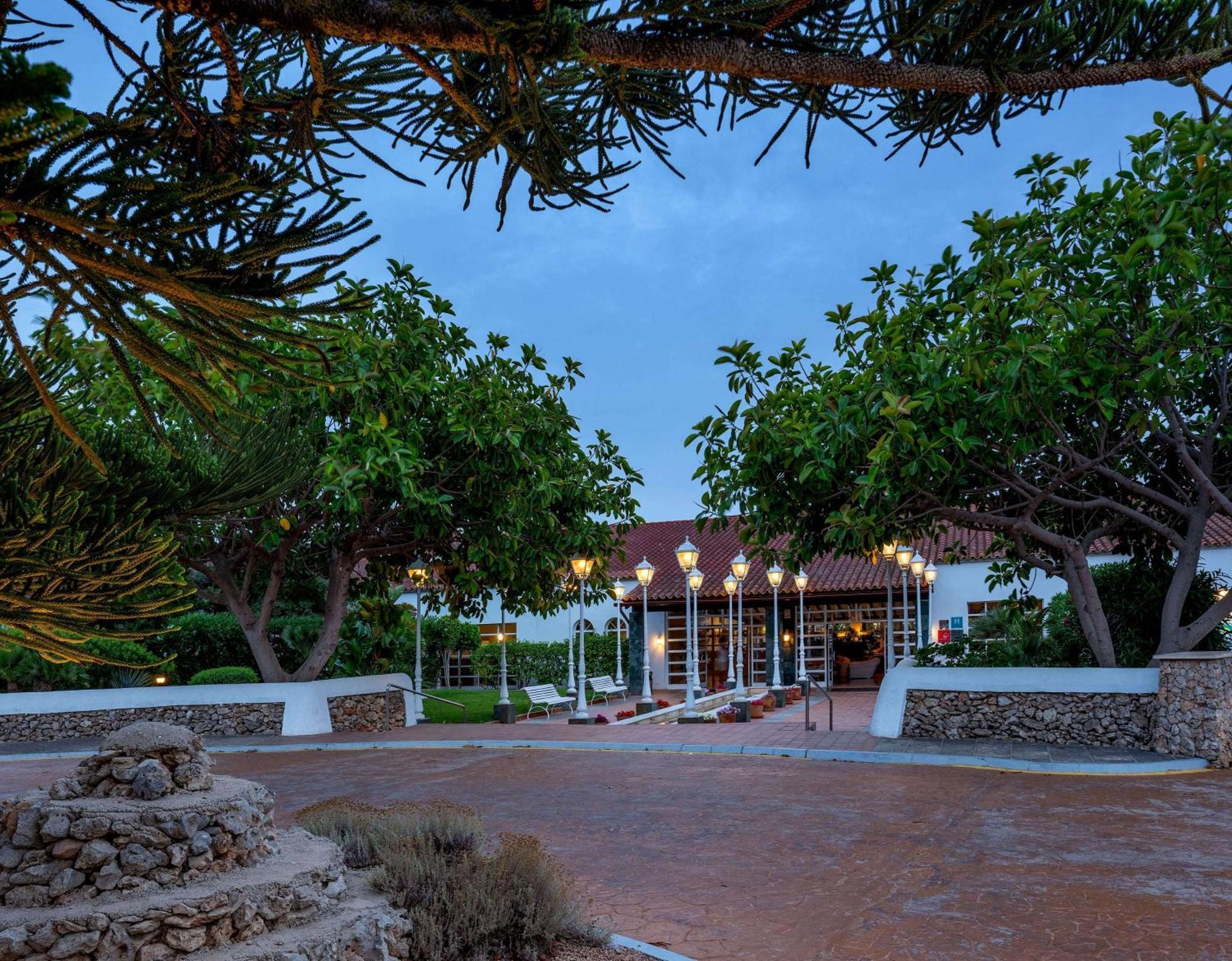 Sol Falco Menorca Сон Соригер Екстериор снимка